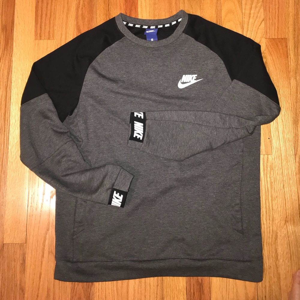 Nike sweatshirt